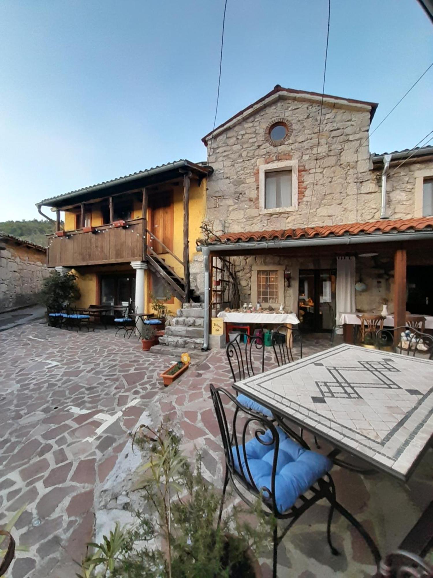 Hostel Xaxid Črni Kal Kültér fotó