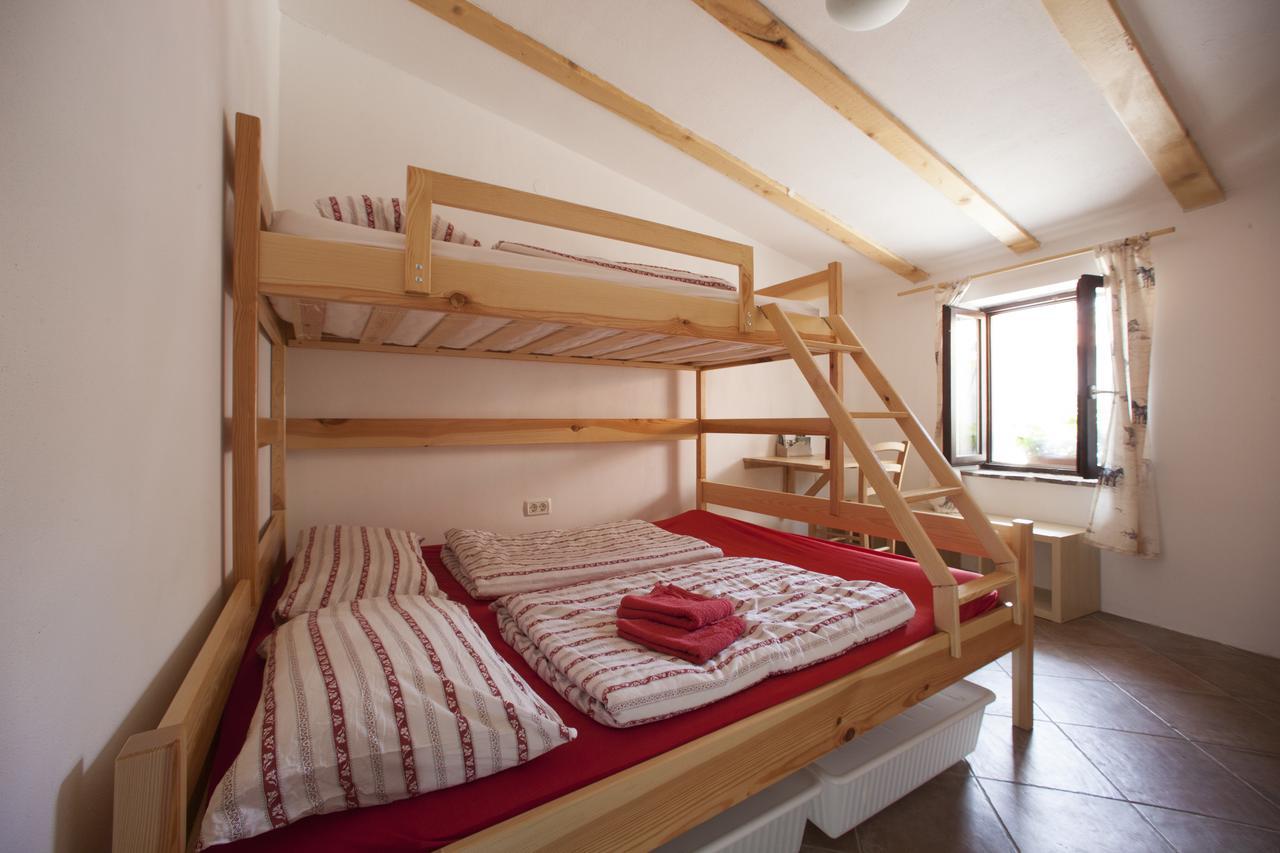 Hostel Xaxid Črni Kal Kültér fotó