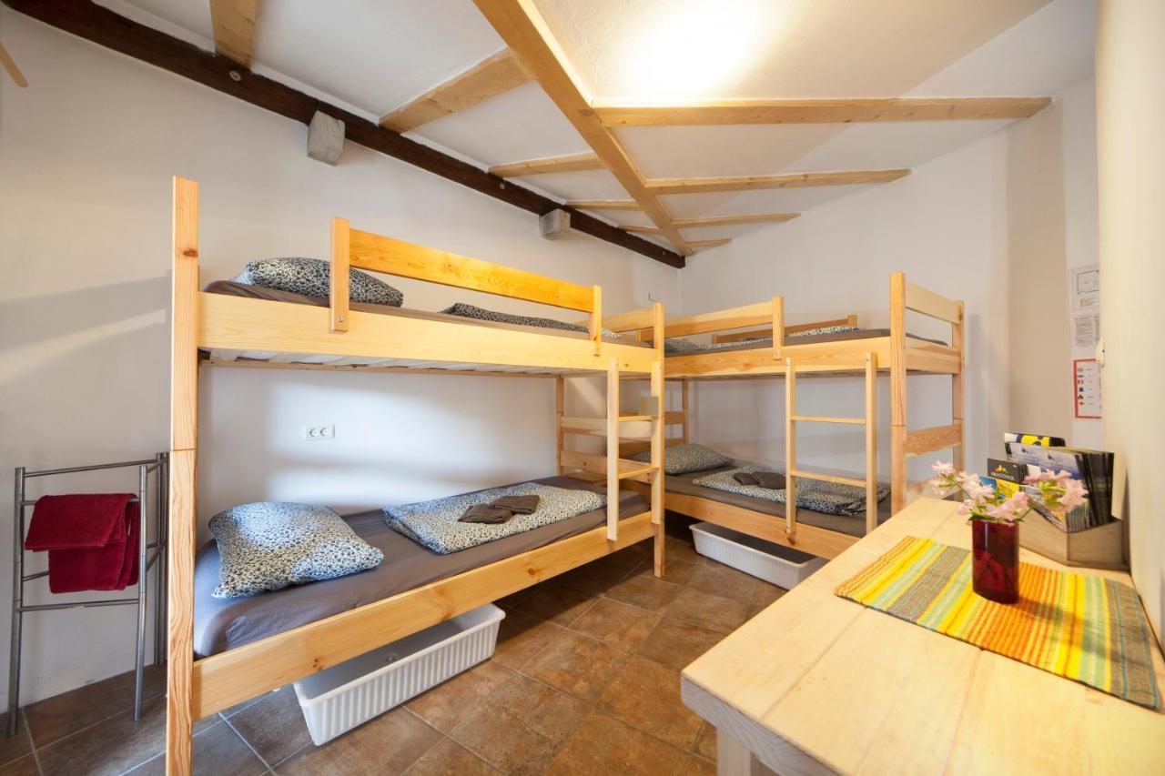 Hostel Xaxid Črni Kal Kültér fotó
