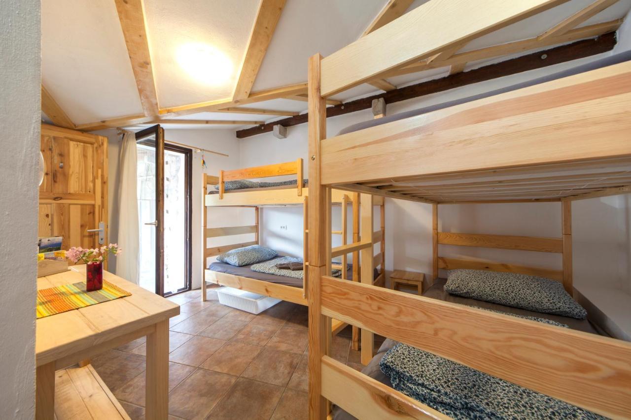 Hostel Xaxid Črni Kal Kültér fotó