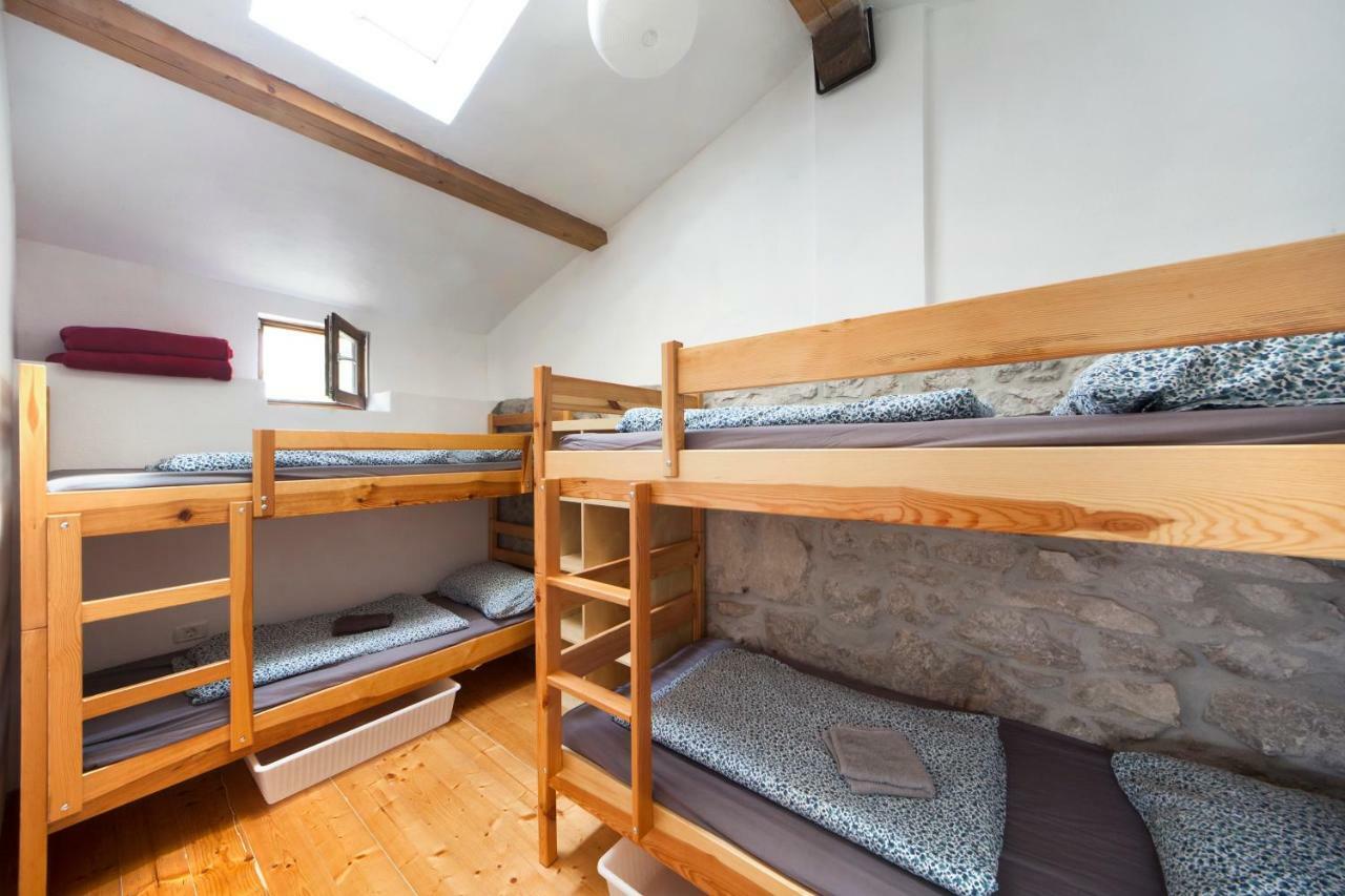 Hostel Xaxid Črni Kal Kültér fotó